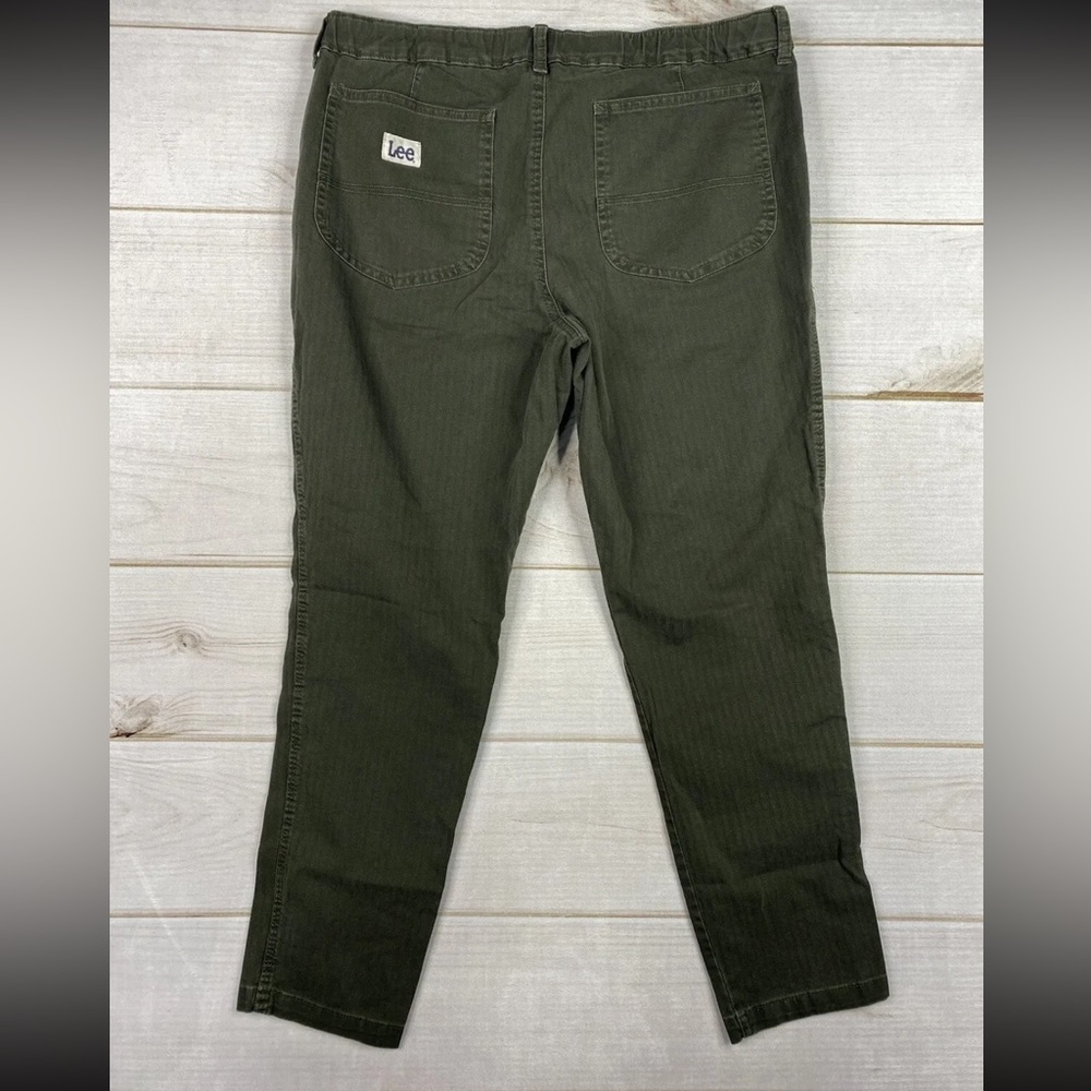 Lee olive green tapered pants
